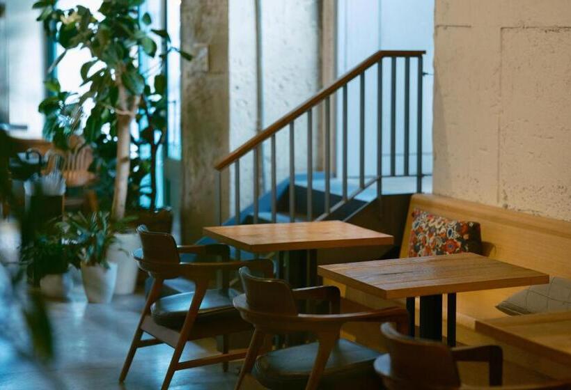 Студия Стандарт, Hafh Fukuoka The Life   Hostel