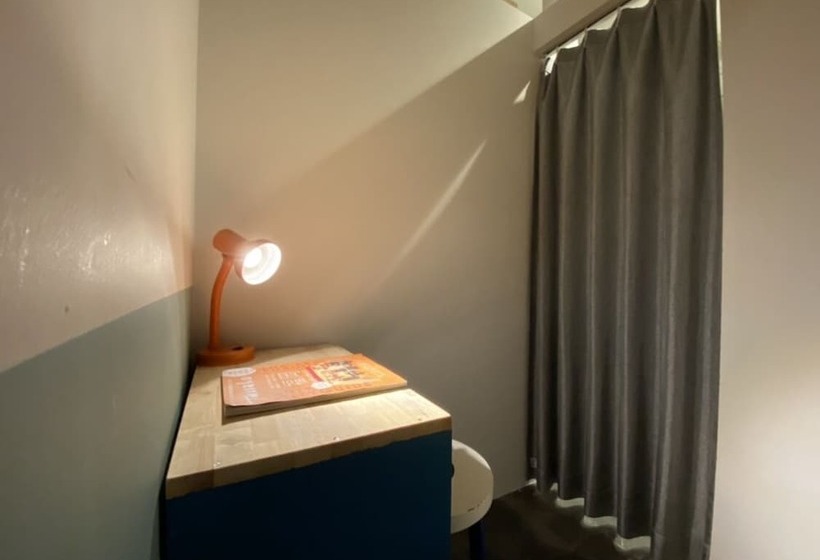 Кровать в Общей Комнате, Hafh Fukuoka The Life   Hostel
