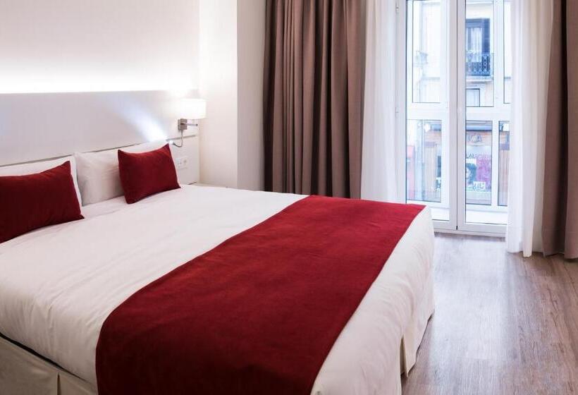 Семейный Номер, Pompaelo Plaza Del Ayuntamiento & Spa
