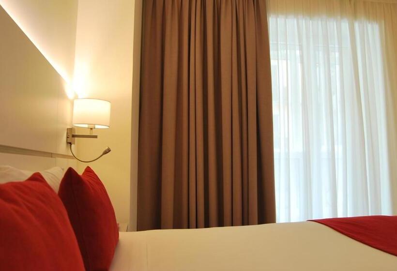 Семейный Номер, Pompaelo Plaza Del Ayuntamiento & Spa