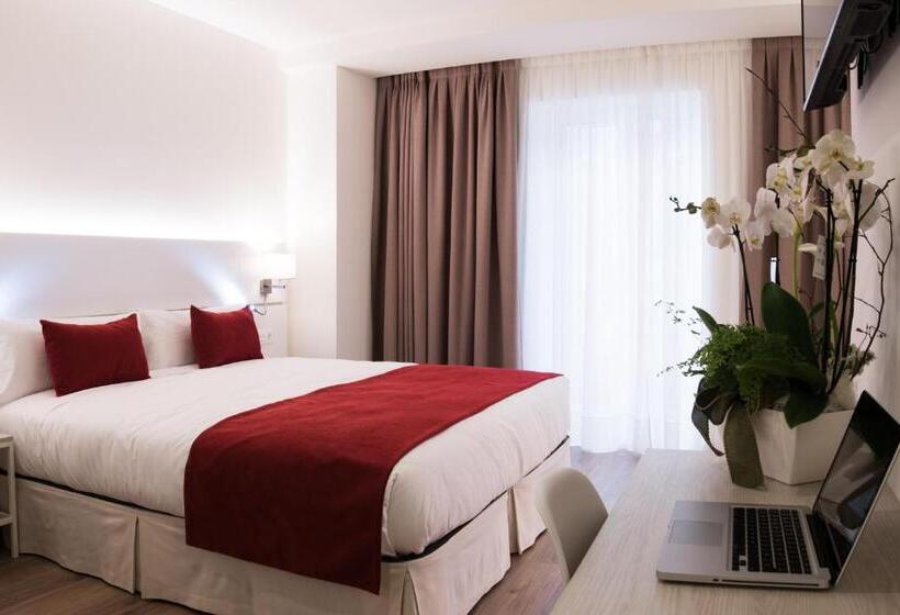 Стандартный Номер Кровать Кинг, Pompaelo Plaza Del Ayuntamiento & Spa