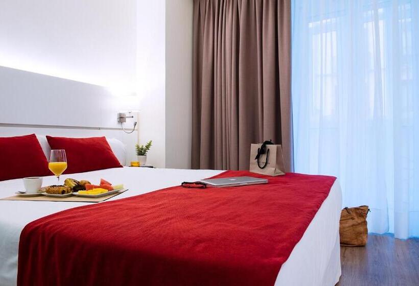 Номер Стандартный с Видом, Pompaelo Plaza Del Ayuntamiento & Spa
