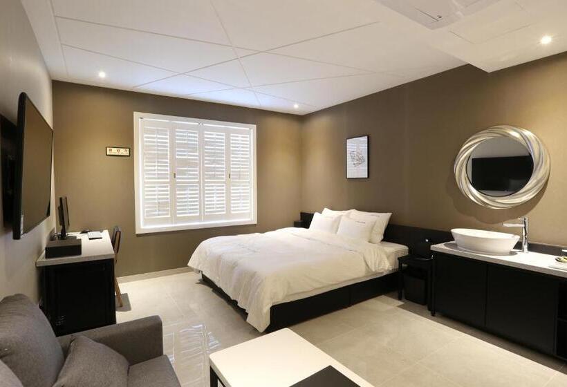 Номер Deluxe, Le Idea Hotel Busan Station