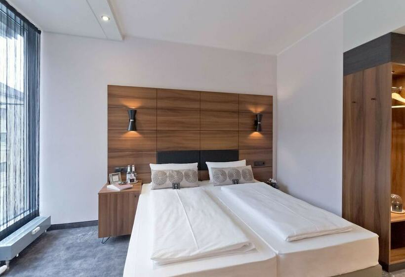 Номер Стандарт, Elaya Hotel Munich City