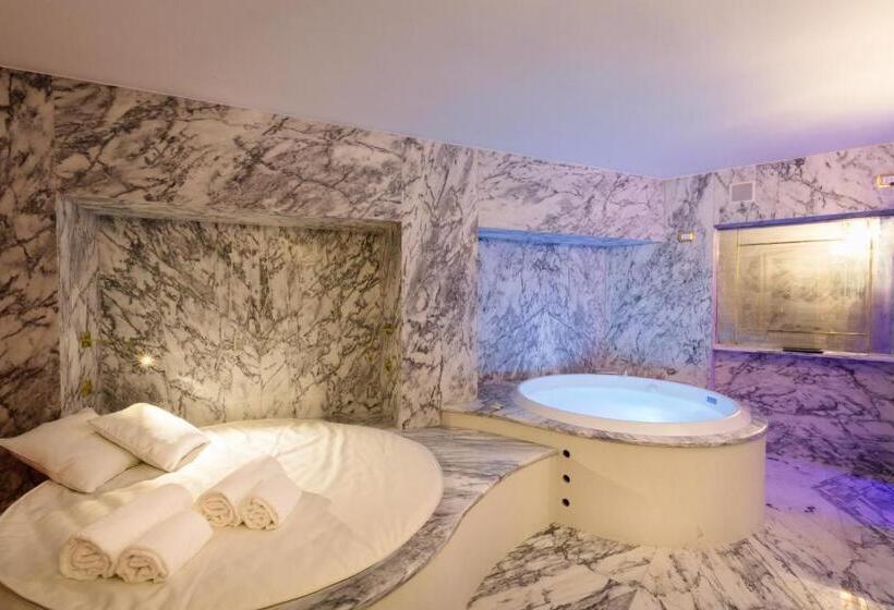 キングサイズベッドのデラックススイート, Relais La Speranzina