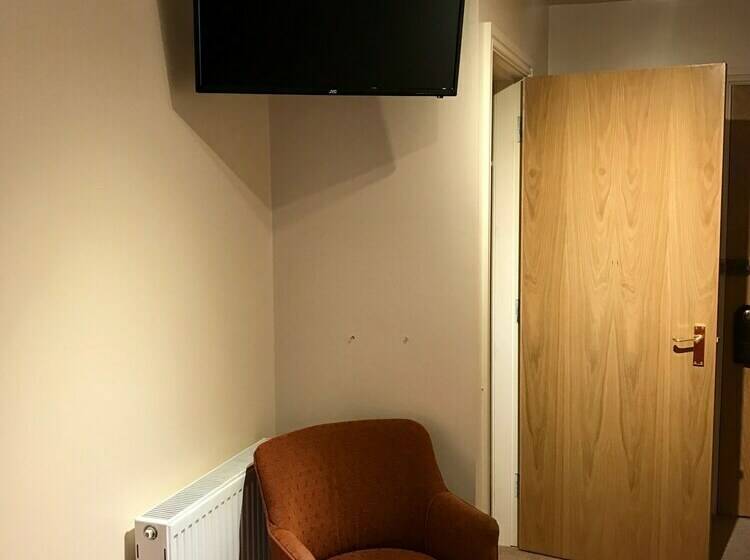 اتاق استاندارد یک نفره, Glenlossie Guest House