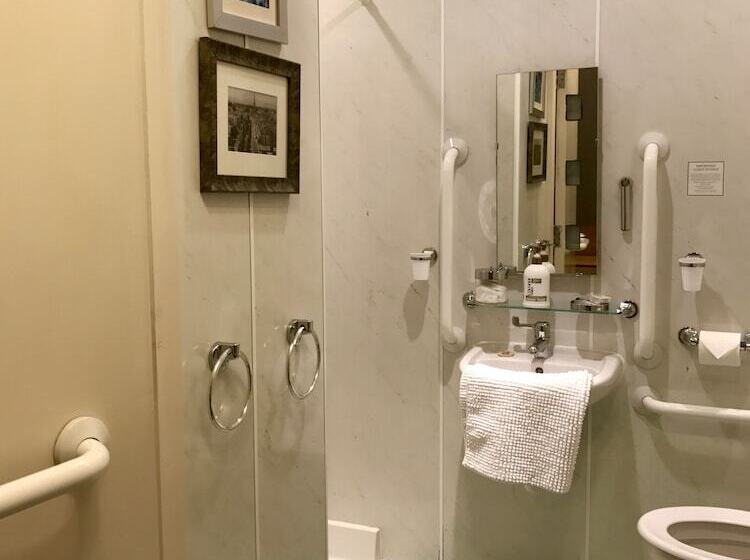 اتاق استاندارد برای معلولان, Glenlossie Guest House