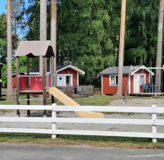 کلبه ییلاقی, Bromölla Camping O Vandrarhem