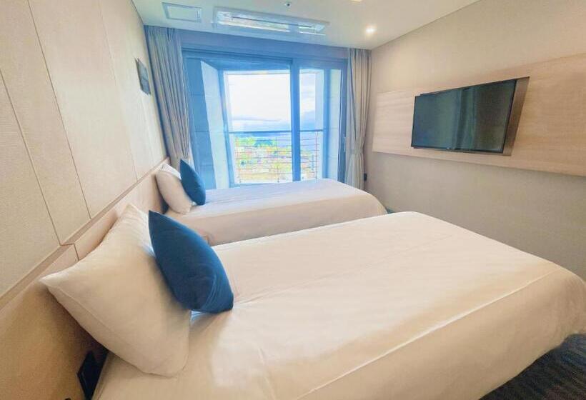 Номер Deluxe, Bridge Seogwipo