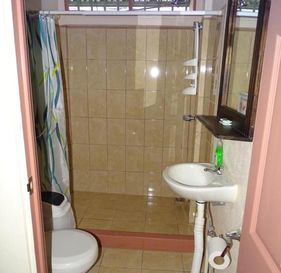 Семейный Номер Вид на Сад, Hostel Osa Tucan Drake