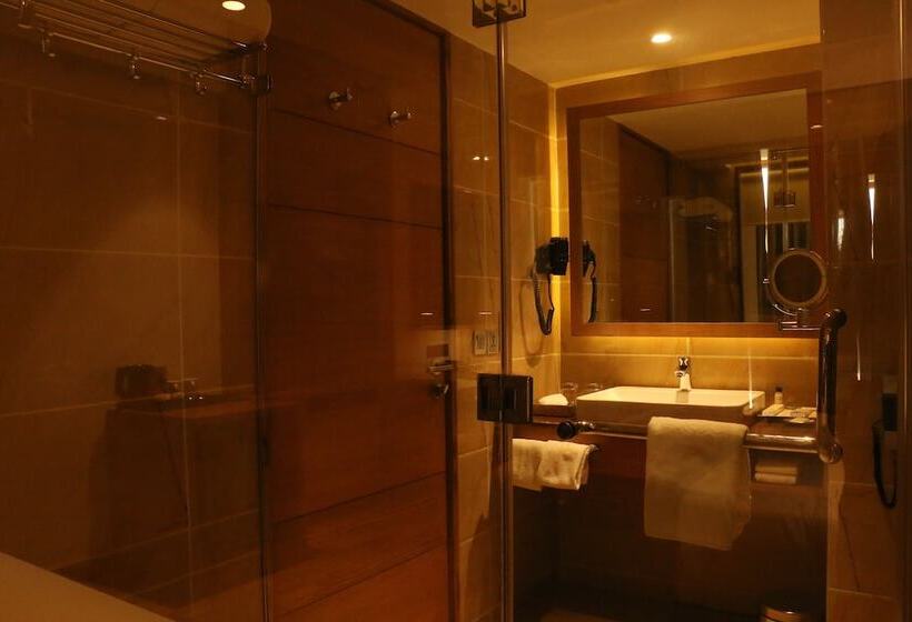 Номер Премиум, Ramada By Wyndham Darjeeling Gandhi Road