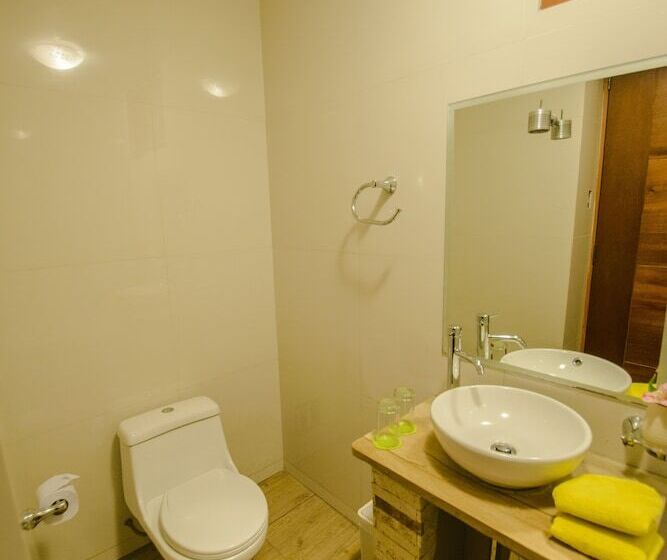 Трехместный Номер Deluxe, Wayta Inn