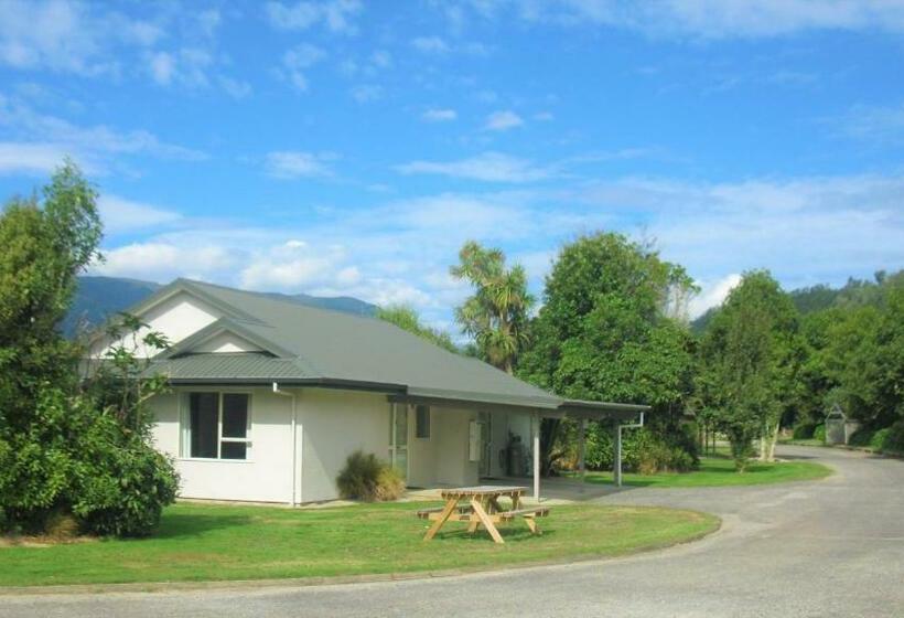 Апартаменты 1 Спальня, Karamea River Motels