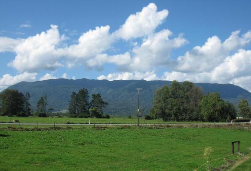 Апартаменты Внутренние 1 Спальня, Karamea River Motels