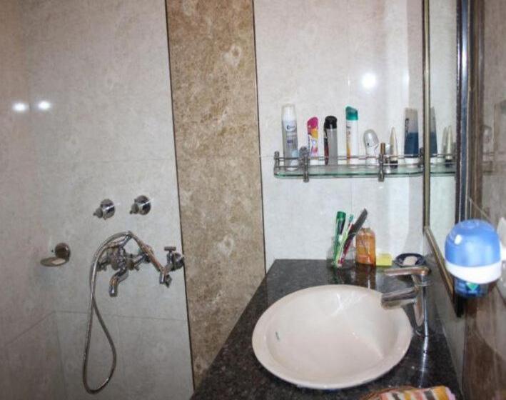 اتاق لوکس با چشم‌انداز باغ, Homestay Chateau 39