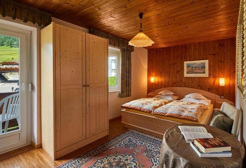 اتاق استاندارد با بالکن, Alpin Relais B&b Villa Melisse