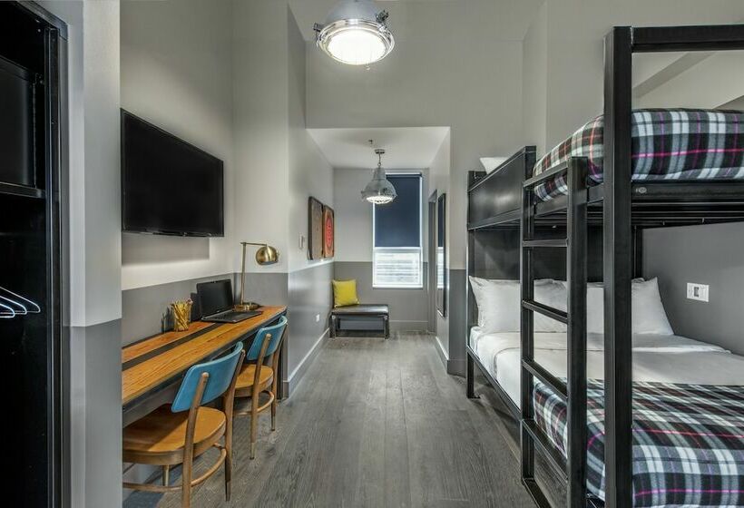 Quarto deluxe, The Chicago Hotel Collection River North