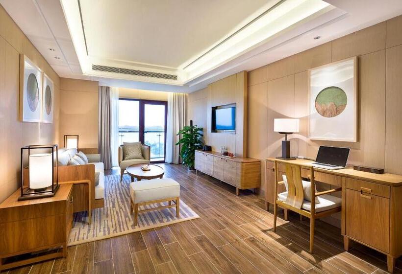 Люкс Вид на Море, Wyndham Grand Plaza Royale Wenchang