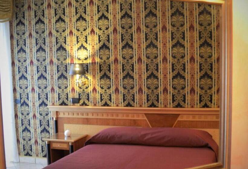 Трехместный Номер Классика, San Giovanni Rotondo Palace   Alihotels