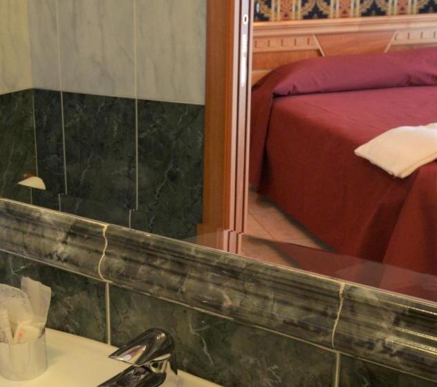 Трехместный Номер Superior, San Giovanni Rotondo Palace   Alihotels