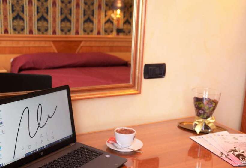 Четырехместный Номер Классик, San Giovanni Rotondo Palace   Alihotels
