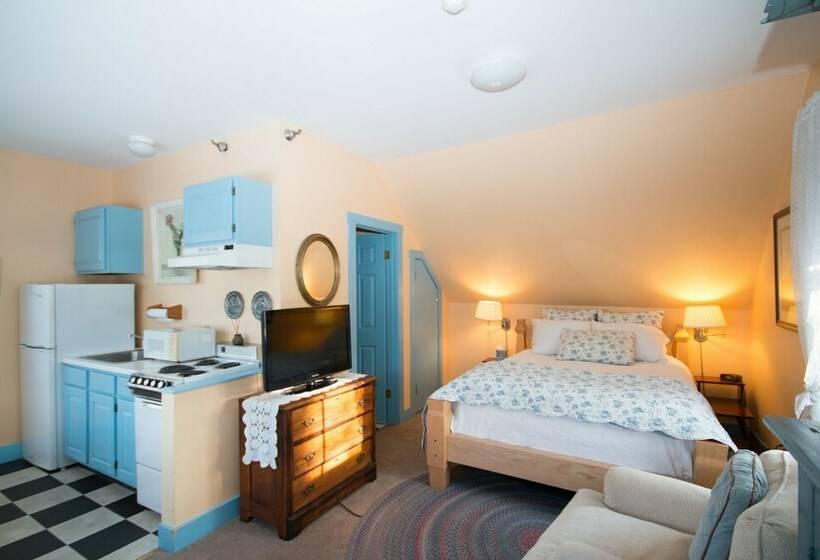 Студия Deluxe, Old Stagecoach Inn