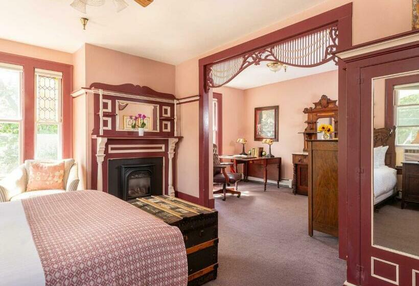 Номер Deluxe, Old Stagecoach Inn
