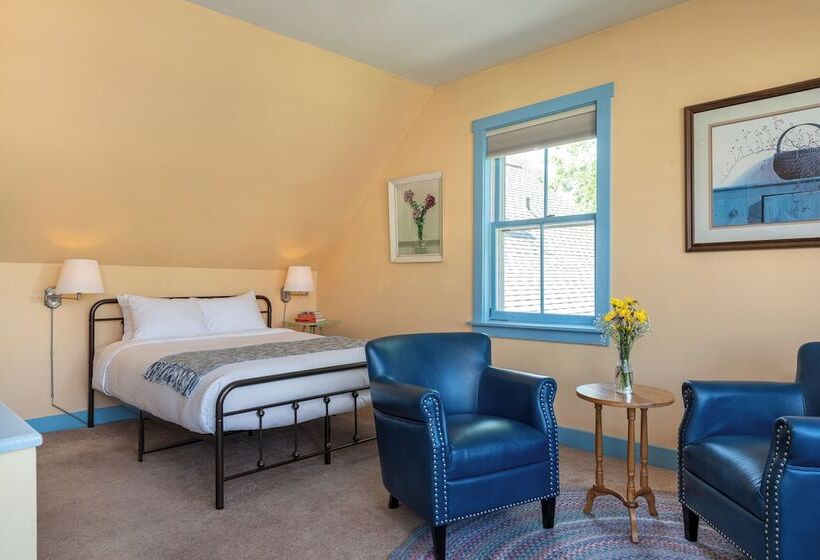 Студия Deluxe, Old Stagecoach Inn