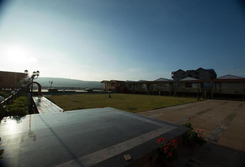 Люкс, The Grand Legacy Resort & Spa   Tgl   Pure Vegetarian Mahabaleshwar
