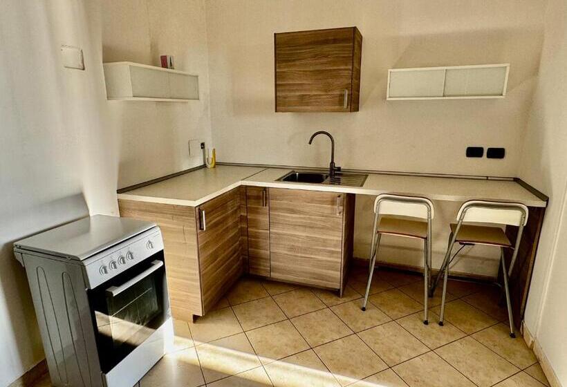 Апартаменты 1 Спальня с Террасой, B&b Dumbolo