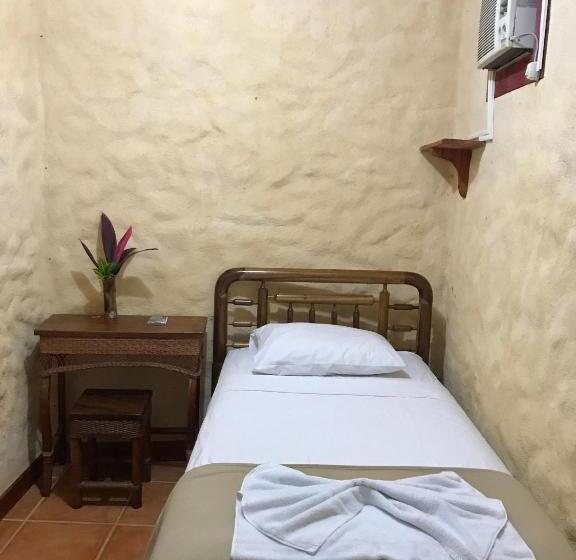 Одноместный Номер Basic, La Palapa Hut Nature Hostel