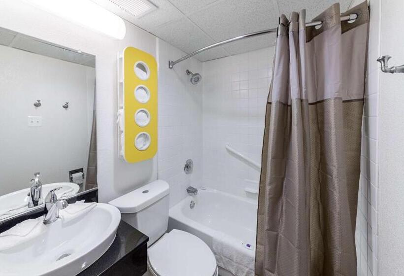 스탠다드 룸 킹사이즈 침대, Motel 6warminster, Pa