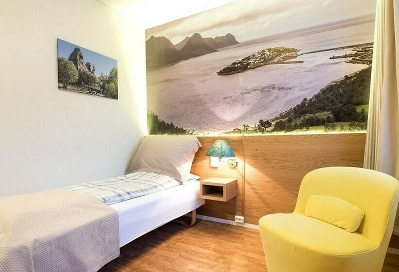 标准单人间, Senja Hotell