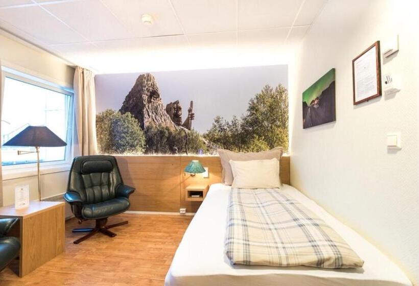 标准单人间, Senja Hotell