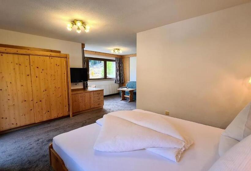 Апартаменты Comfort 2 Спальни, Apart Garni Romantica