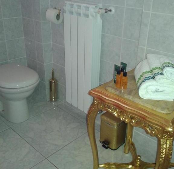 Номер Deluxe Кровать Кинг, One M