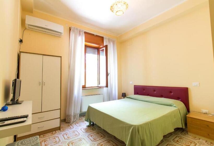 חדר בסיסי, Villa Nicodemo