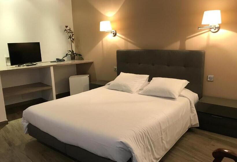 Номер Стандарт, Colomba Hôtel Centre Ville Historique