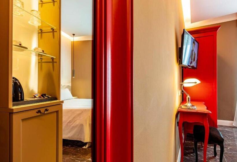 Superior room with lake view, Art Hotel Ventaglio