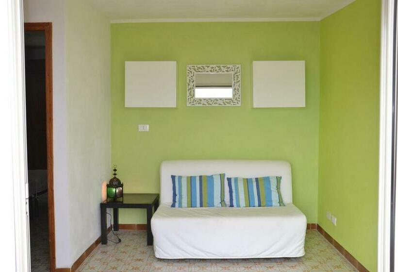 اتاق خانوادگی, B&b Talìa