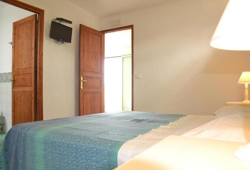 اتاق خانوادگی, B&b Talìa