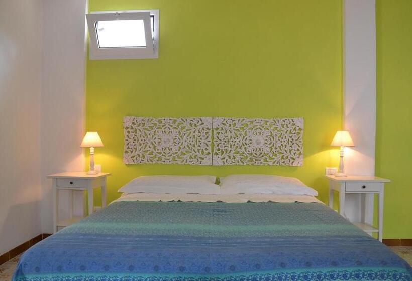 חדר משפחתי, B&b Talìa