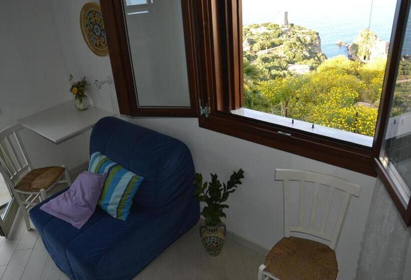 اتاق لوکس, B&b Talìa