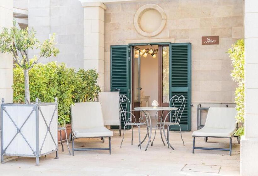 اتاق لوکس, Villa Caramia