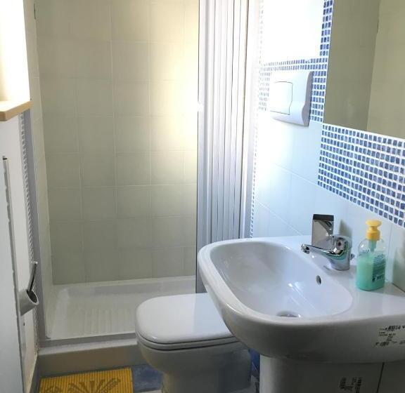اتاق ساده سه‌ نفره, B&b Villa Zia Febronia