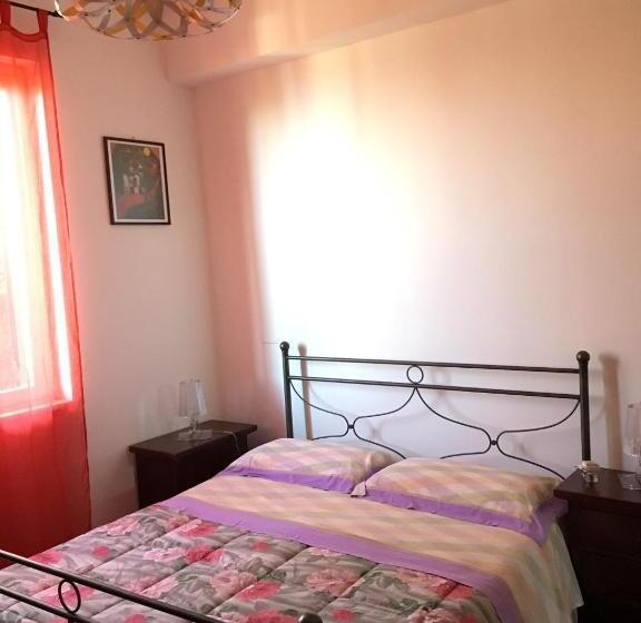 اتاق لوکس, B&b Villa Zia Febronia