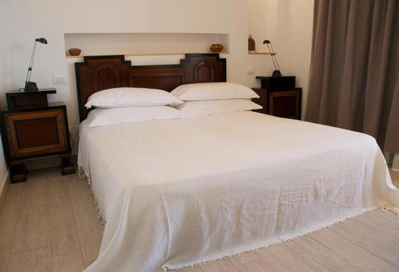 Номер Стандарт, Domus Petrae   Ripatransone