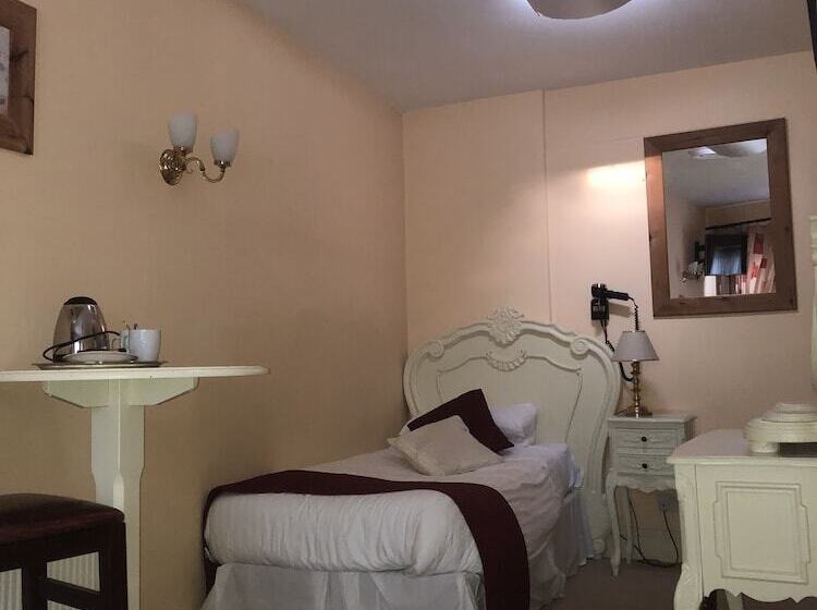 Семейный Номер, Townsend House Guest House