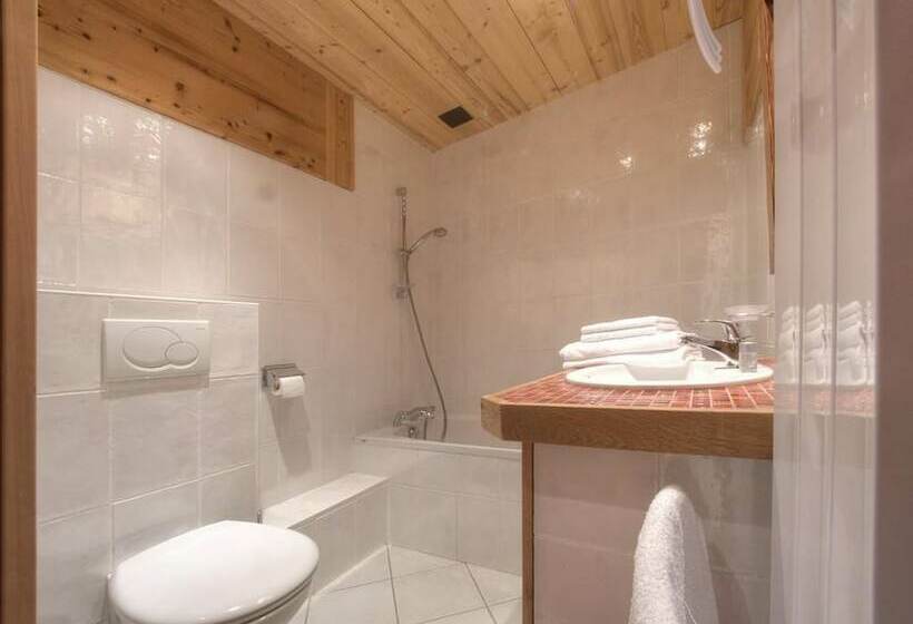 اتاق استاندارد سه نفره, Hôtel Spa L Oxygène