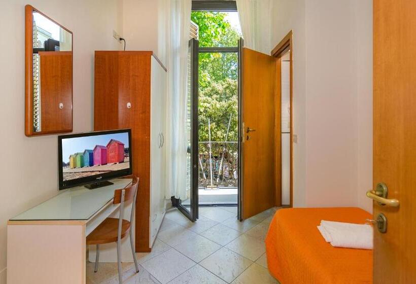 اتاق استاندارد یک نفره, Villa Grazia